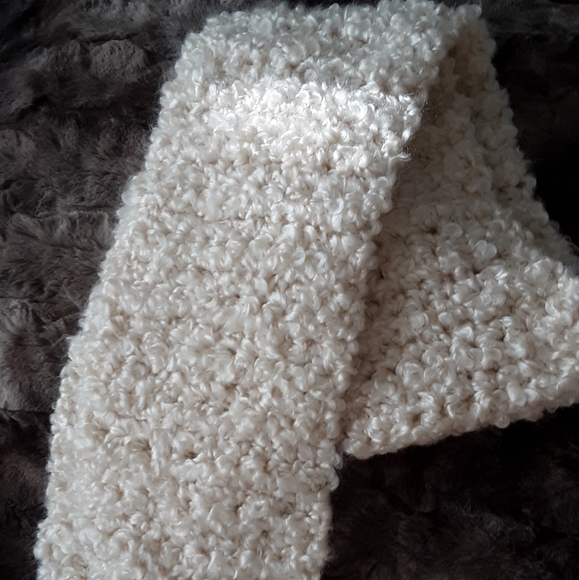 BoHo Style Scarfs - Picture 5 of 7